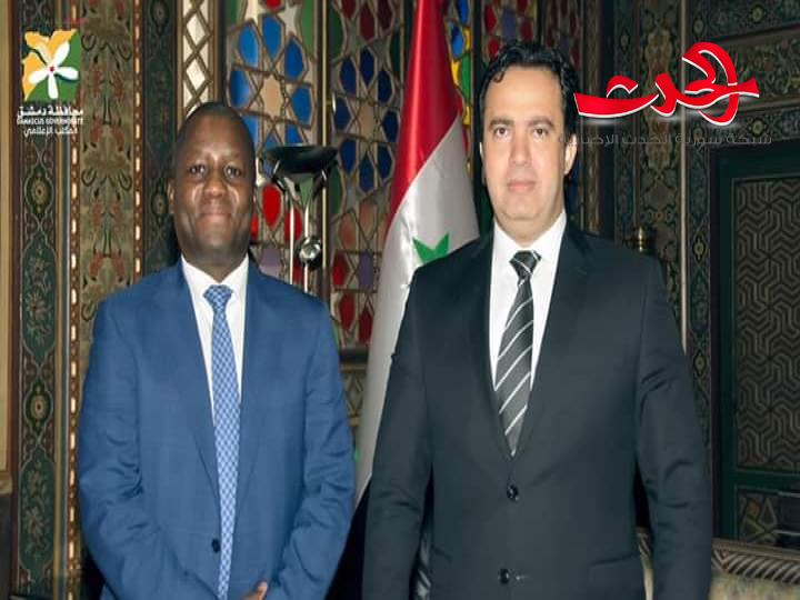 محافظ دمشق ومدير الأونروا في سورية يبحثان تعزيز التعاون المشترك 