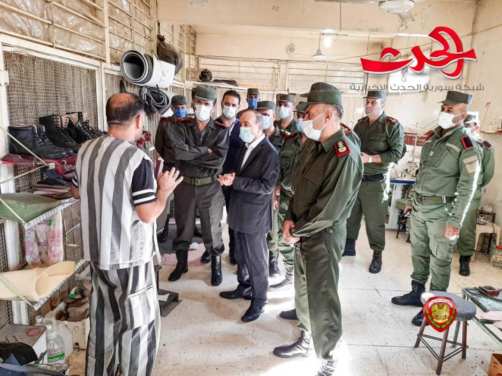 اللواء الرحمون يتفقد سجن دمشق المركزي
