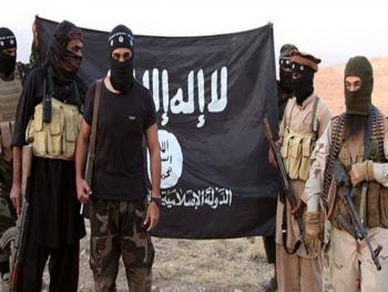 "داعش" يعلن استئناف نشاطه الدموي ويعدم 19 راعيا سوريا في محيط التنف