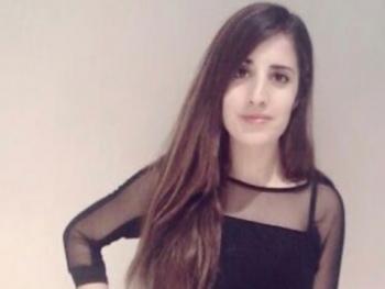 ذاك الظل بقلم  ناريمان حسن