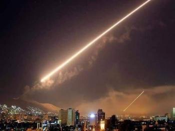 الدفاع الجوي السوري تصدى لعدوان إسرائيلي وأسقط معظم الصواريخ المعادية