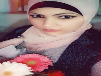 عناق التراتيل بقلم الكاتبة سندس عبدالله حماد