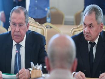 وزيرا الخارجية والدفاع الروسيان في زيارة إلى انقرة لبحث قضايا اقليمية