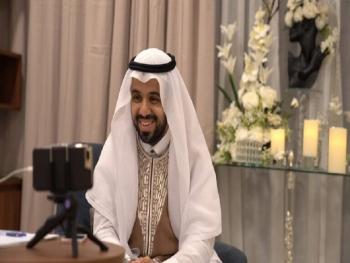 سعودي يقيم حفل زفافه عبر الانستغرام ويدعو الشباب للاقتداء به