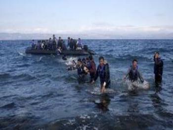 منظمة إنسانية لوزيرة إيطالية: لا تتركي 65 شخصا للغرق