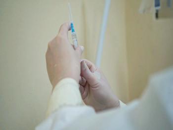 روسيا تكشف كيفية تطعيم السكان باستخدام اللقاح الجديد