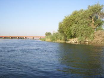وفاة شاب وفتاة حاول انقاذها من الوفاة غرقا في نهر الفرات