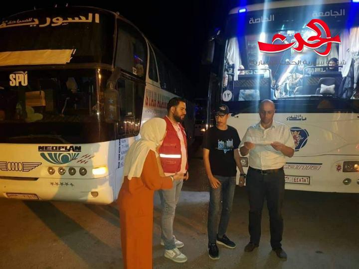 وصل الطلاب السوريّون المقيمون في الأراضي اللبنانيّة لتقديم امتحاناتهم ضمن مراكز محافظة ريف دمشق