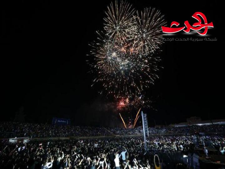احتفال جماهيري حاشد في الملعب البلدي بحماة بمناسبة فوز الدكتور الأسد بمنصب رئيس الجمهورية