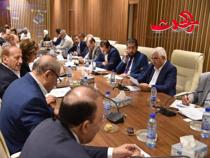 الوزير عمرو سالم يعد بتغيير جذري في استراتيجية عمل السورية للتجارة