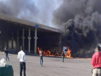 قيادة شرطة درعا: انفجار براد شحن في معبر نصيب الحدودي