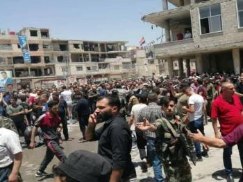 بمكرمة من الرئيس الأسد الإفراج عن 30 موقوفا من مدينة عربين بريف دمشق