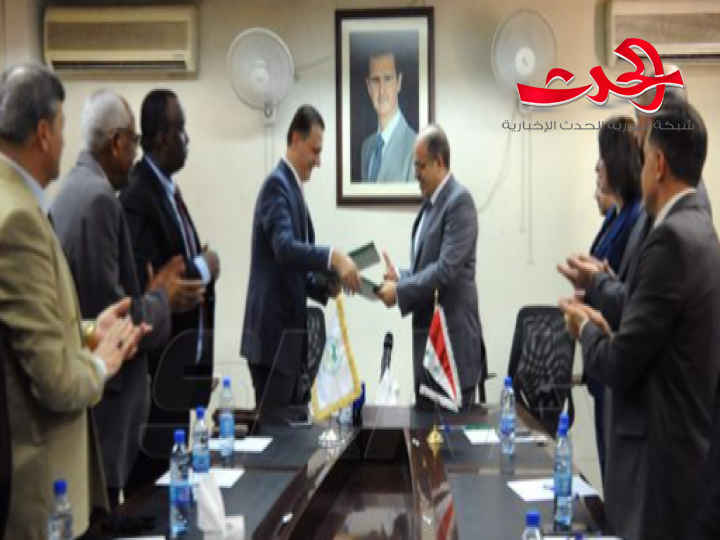 توقيع مذكرة تفاهم بين وزارة الاقتصاد والاتحاد العربي للأسر المنتجة