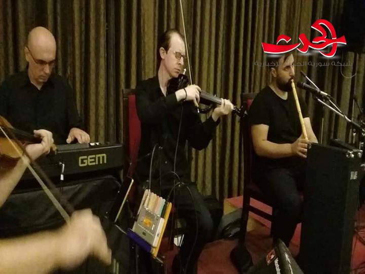 أيهم سعد فنان سوري وعازف محترف على آلة الكمان من مدينة حمص