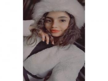 من أنا.. بقلم ليلاس سحلول 