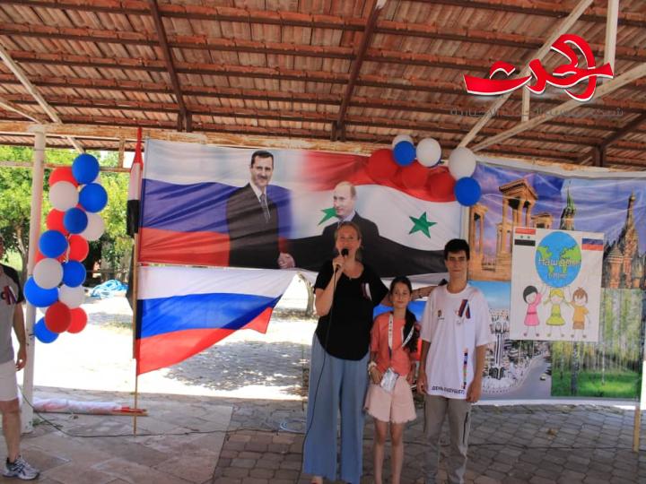 الجالية الروسية في حمص تحتفل بعيد الإستقلال