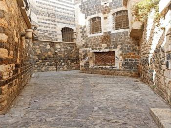 تكدسنا و تلاحمت جلودنا..بقلم رؤى ارحيم