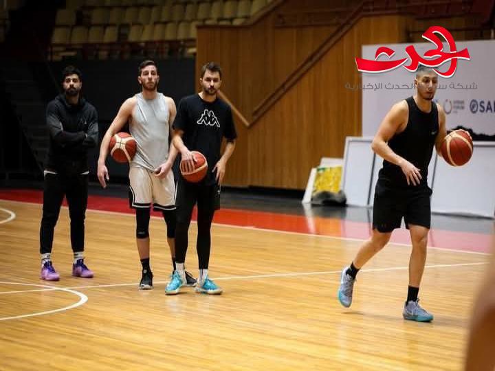 الاستغناء عن أربعة لاعبين في منتخب السلة