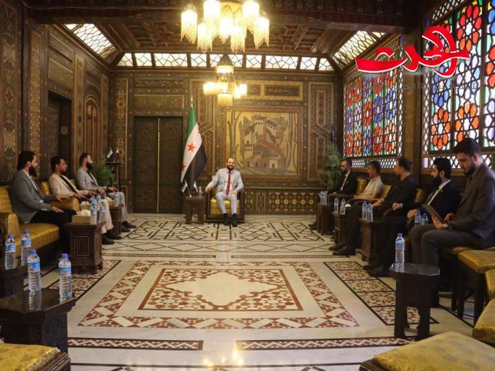 محافظ دمشق يلتقي ثلة من الصحفيين والناشطين لدعم حملة "عودتهم حق"