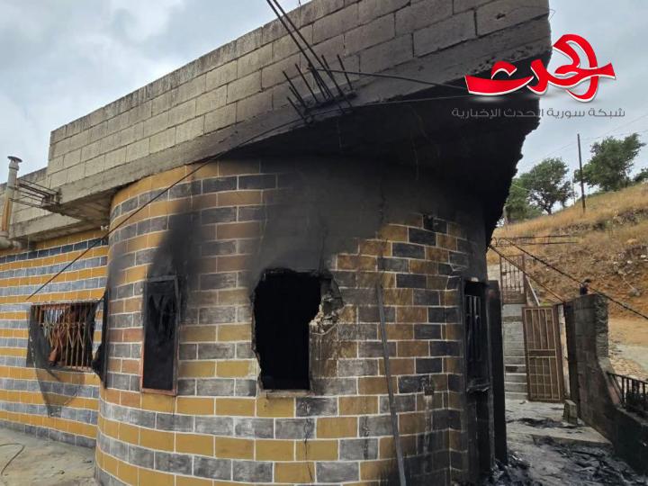 إصابة امرأة واحتراق منزل في ريف طرطوس جراء انفجار طائرة مسيرة  