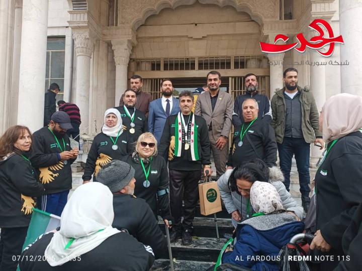 أصحاب الهمم العالية ذوي الإعاقة يحتفلون بالنصر والتحرير