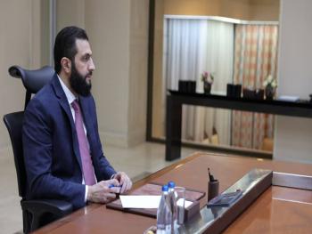 الرئيس الشرع يلتقي مع وزير الأشغال العامة لمناقشة خطط الوزارة 