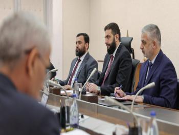 الرئيس الشرع يناقش مع وزير الاقتصاد هيكلية الوزارة و آليات عملها