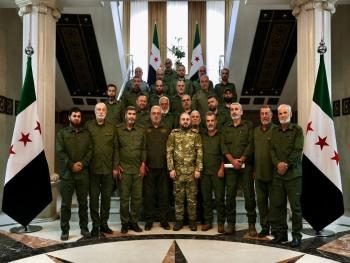 وزير الدفاع يلتقي الضباط القائمين على إدارة الكلية الحربية في هيئة التدريب بدمشق